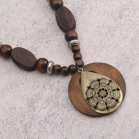 Boho Necklaces for Women Long Wooden Pendant Vintage Necklace Sweater Chain Neck - Picture 3 of 7